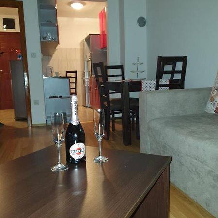 Apartman Basic Добой Экстерьер фото