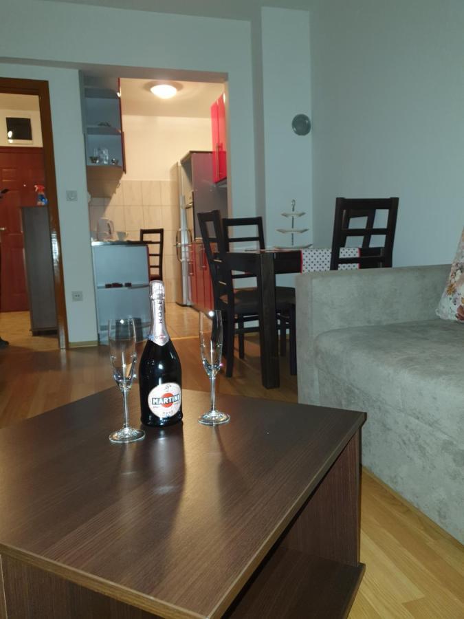 Apartman Basic Добой Экстерьер фото